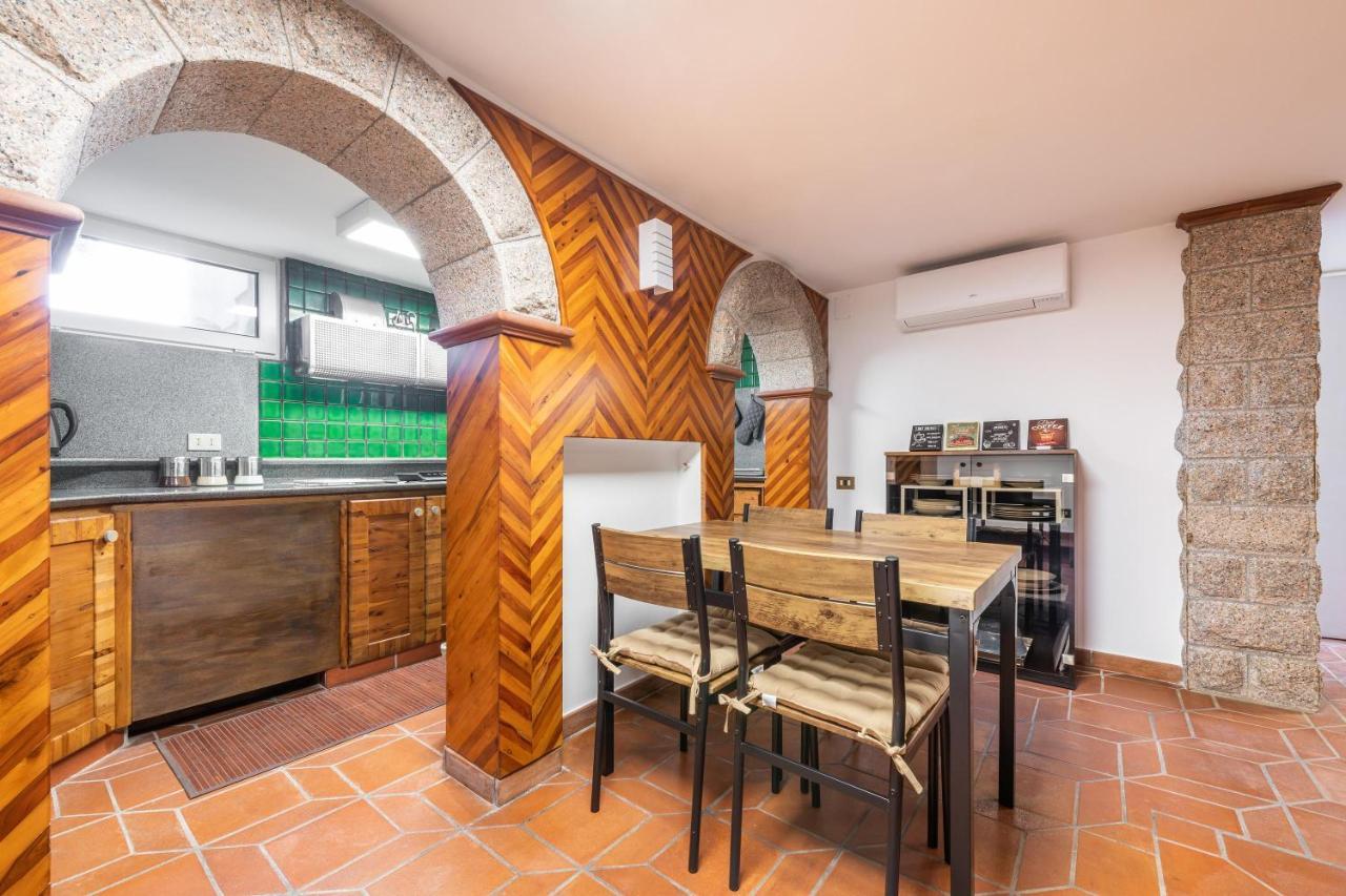 La Casa Davanti Al Mare Quartu Sant'Elena Eksteriør billede